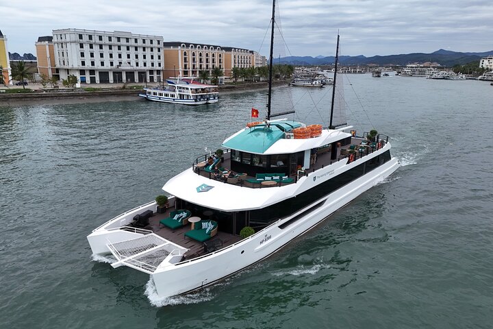 The Halong Catamaran Cruise - Luxury Lan Ha Bay Tour from Hanoi The Halong Catamaran Cruise – Luxury Lan Ha Bay Tour from Hanoi