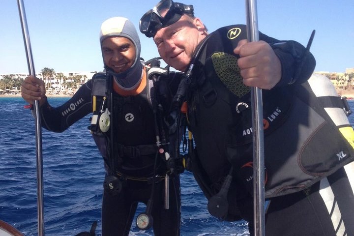 PADI Open Water Course from hurghada el gouna makadi bay soma bay safaga PADI Open Water Course from hurghada el gouna makadi bay soma bay safaga