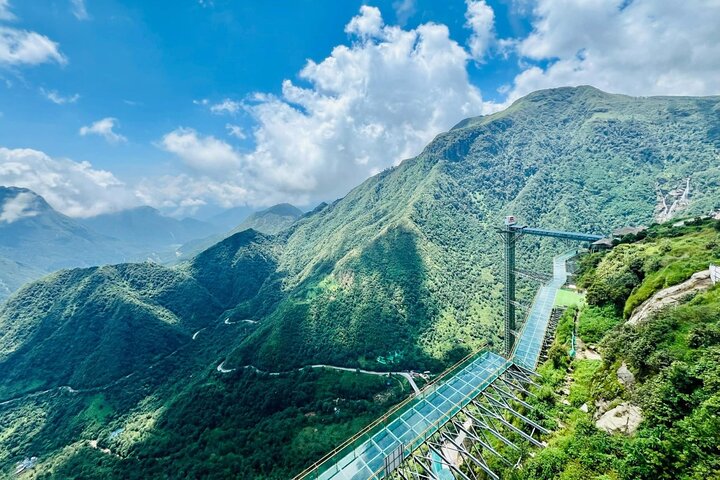 Sapa 2D1N Scenic Fansipan Peak Glass Bridge and Silver Waterfall Sapa 2D1N Scenic Fansipan Peak Glass Bridge and Silver Waterfall