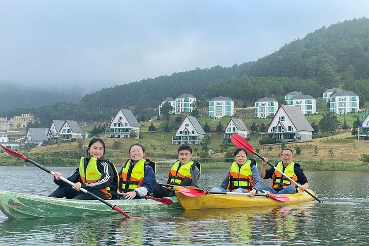 Da Lat Adventure: Tuyen Lam Lake Kayaking and Private BBQ