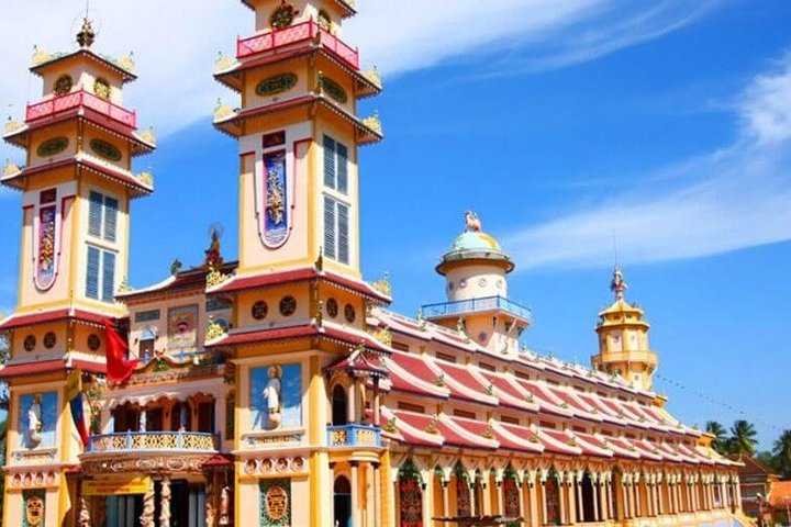 Private Cao Dai Temple and Cu Chi Tunnels