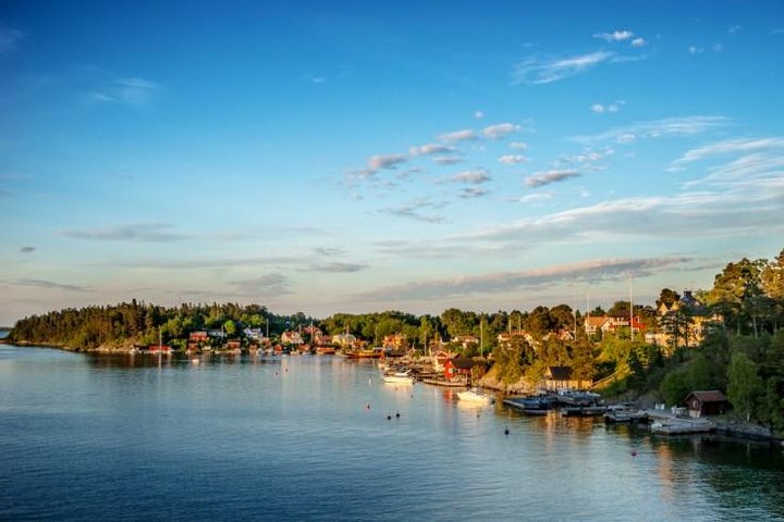 Private Yacht Cruise with Lunch or Dinner in Stockholm Archipelago