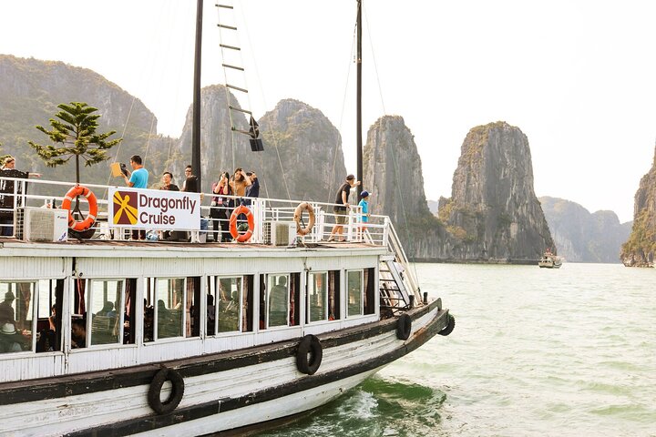 Halong Bay 04 Hours Cruise from Tuan Chau Harbor