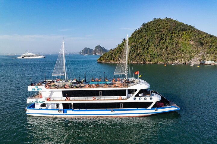 La Casta Daily Cruise – Best Luxury Day Tour into Halong Bay