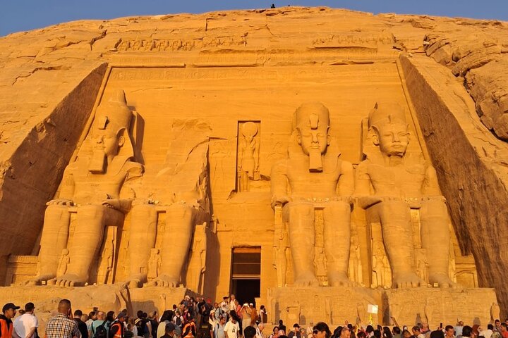 Private Aswan Tour: Abu Simbel, Philae and Nile Sunset with Guide Private Aswan Tour: Abu Simbel, Philae and Nile Sunset with Guide