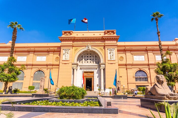 Private Giza Pyramids, Egyptian Museum and Khan El Khalili Tour Private Giza Pyramids, Egyptian Museum and Khan El Khalili Tour