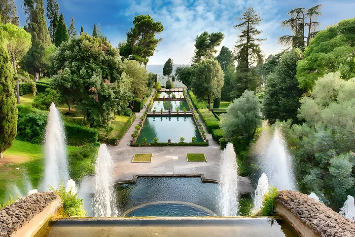 Half Day Tour to Tivoli in Villa Adriana or Villa d’Este