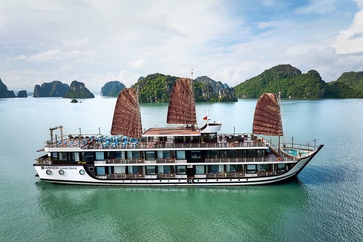 2 Days All Inclusive Luxury Cruise Trip to Lan Ha Bay from Hanoi
