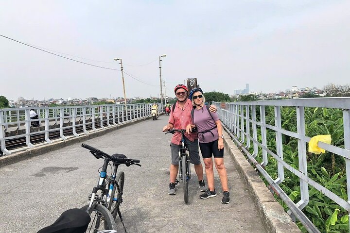 Hanoi Biking Tour : City Sights & Countryside 3,5 Hours Combo