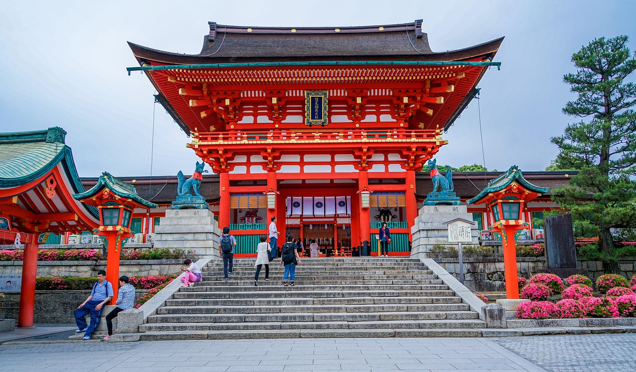 Kyoto Early Morning Tour with Chinese-Speaking Guide