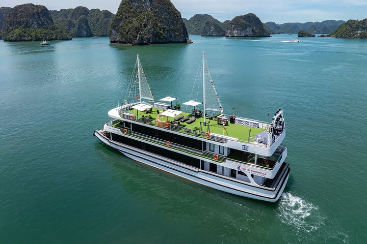5-Star Otis Premium Ha Long Bay Luxury Cruise with Gourmet Buffet