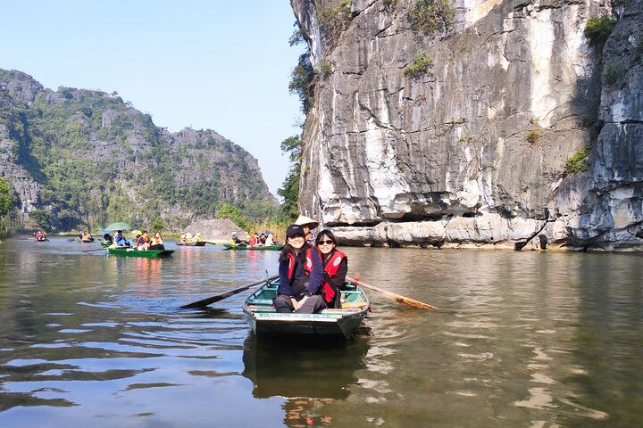 Tam Coc Boating Hoa Lu Private Day Tour and Local Family Visit