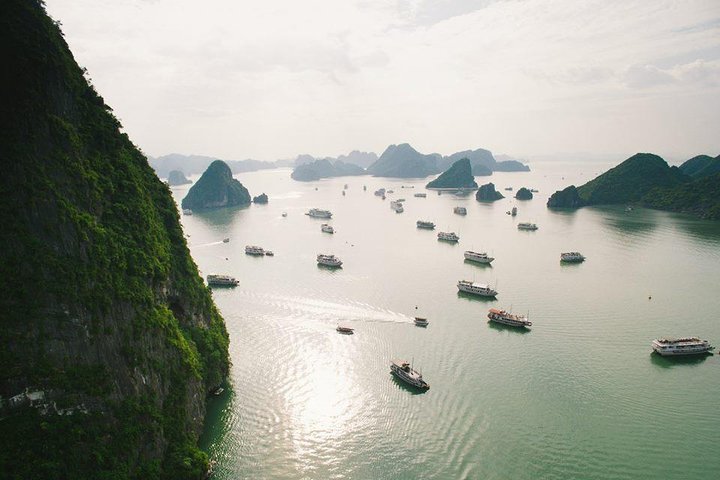 Ha Noi – Ha Long Bay By Private Car