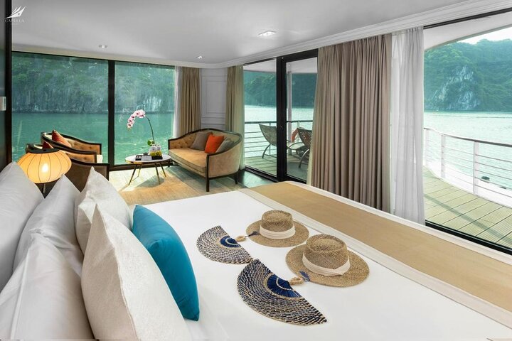 2D1N Ultimate Cruise – Capella 6-Star Halong & Lan Ha Bay Tour 2D1N Ultimate Cruise – Capella 6-Star Halong & Lan Ha Bay Tour