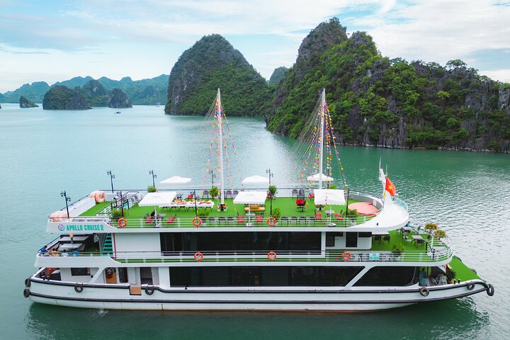 Apollo Premium Cruise 5 Star Buffet Luxury Day Trip in Halong Bay