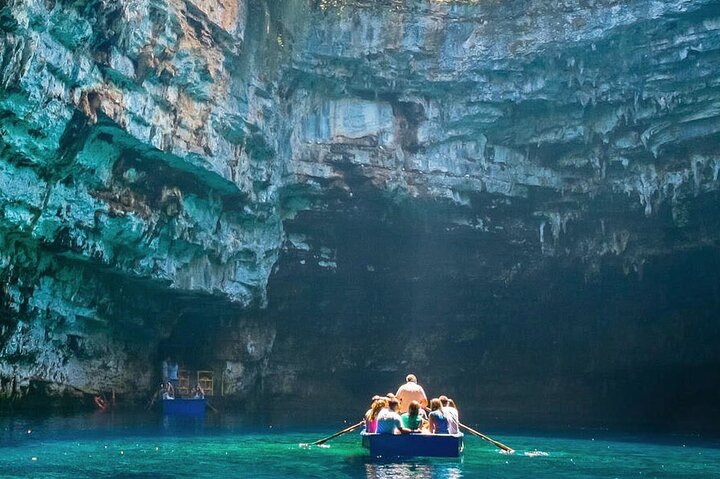 A Day Trip from Hue to Phong Nha: Discover Hidden Gems (Odd Days)