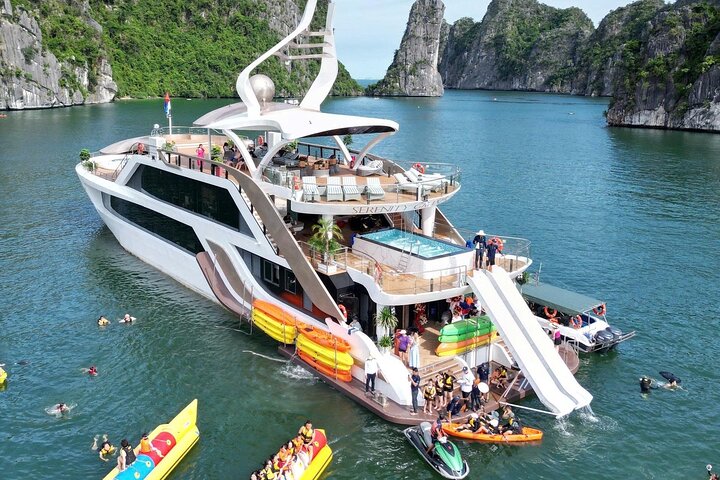 Hanoi to Cat Ba Island & Lan Ha Bay 5-Star Day Cruise with Biking
