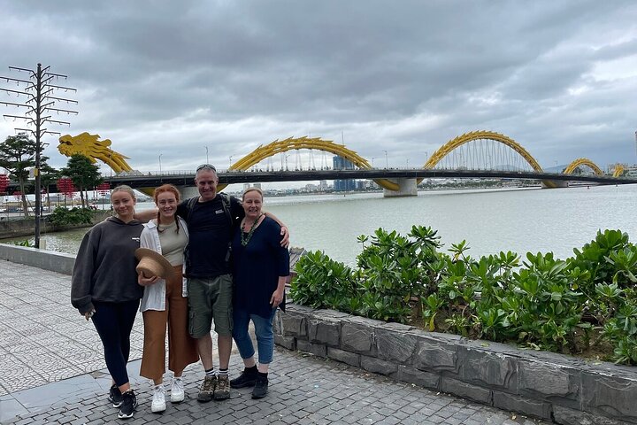 Da Nang city: Non Nuoc Stone Carving,Marble Mountains &Han Market Da Nang city: Non Nuoc Stone Carving,Marble Mountains &Han Market