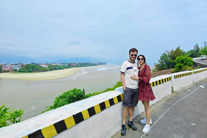Hue to Hoi An Van Tour with English-Speaking Guide & Sightseeing