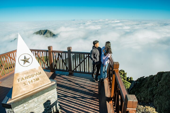 Fansipan Summit – Rooftop of Indochina 2 days 1 night Tour by Bus