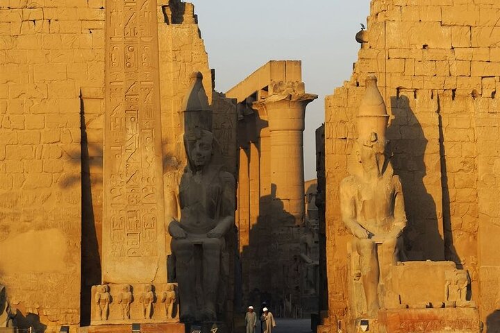 Private Karnak and Luxor Temples Tour with Transfer to Hurghada