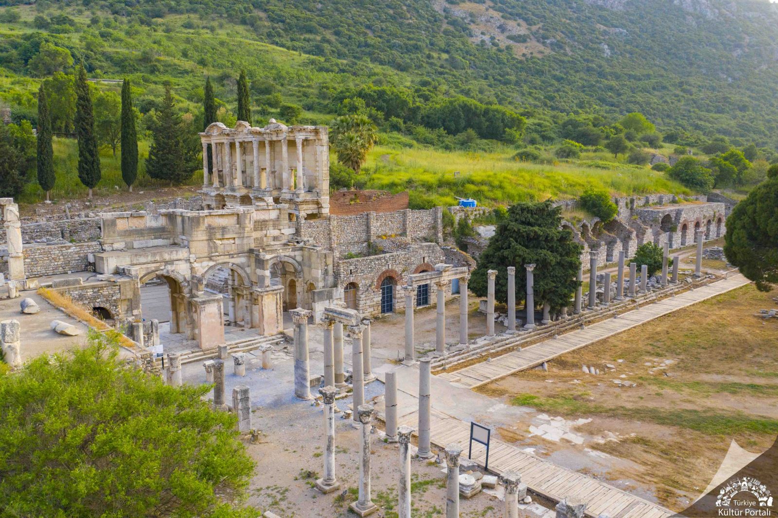 Daily Ephesus & Virgin Mary House Tour from Istanbul by Flight