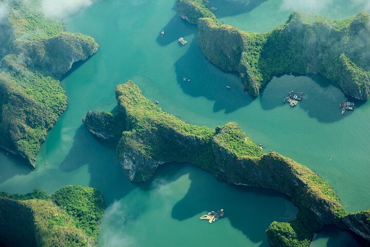 Halong Bay Sightseeing Top Luxury Day Cruise from Hanoi