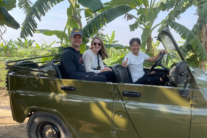 Hanoi Jeep and Walking Private Tour Experience