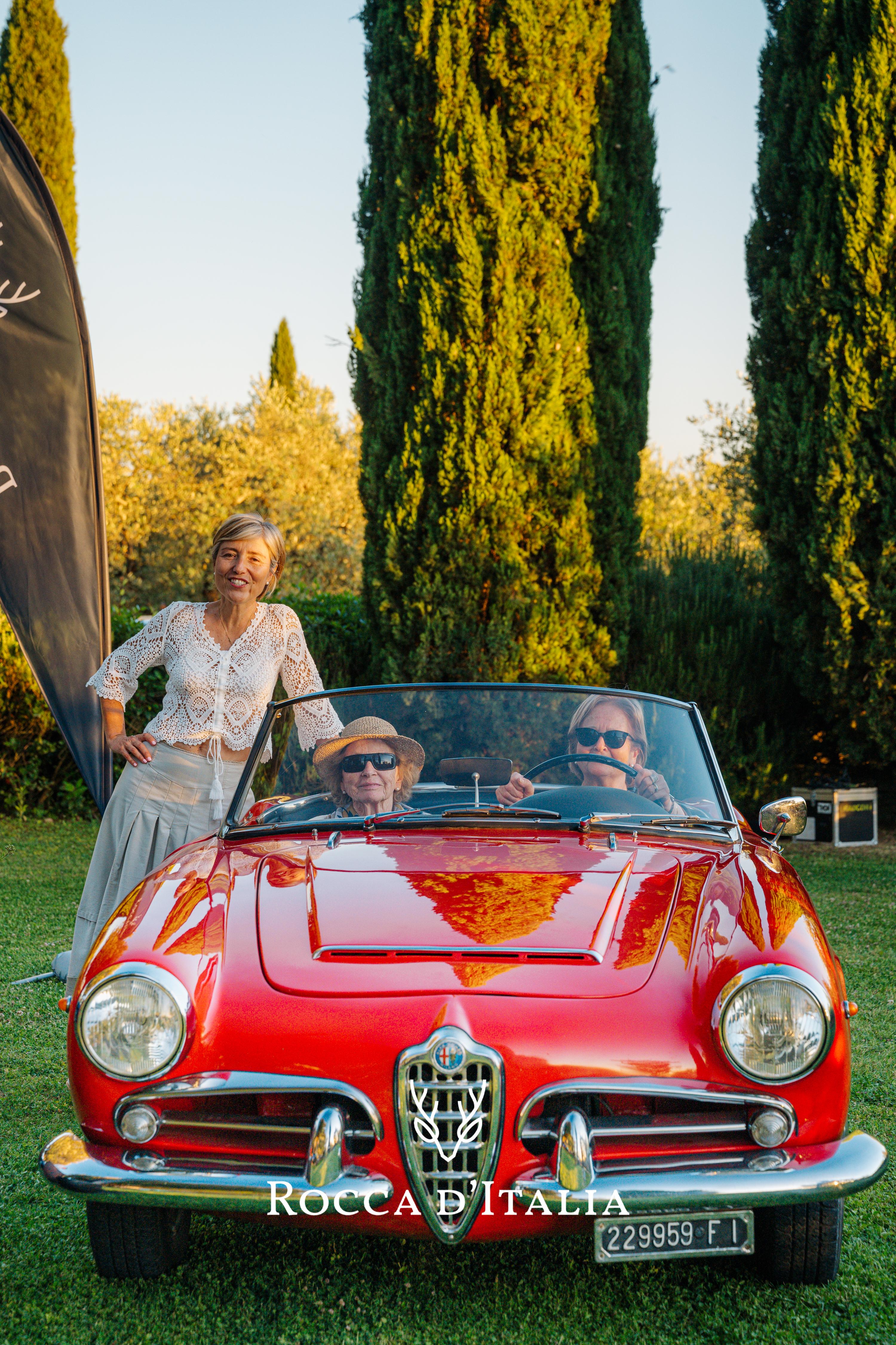 Classic Car & Wine Tasting Experience at Casanova di Neri