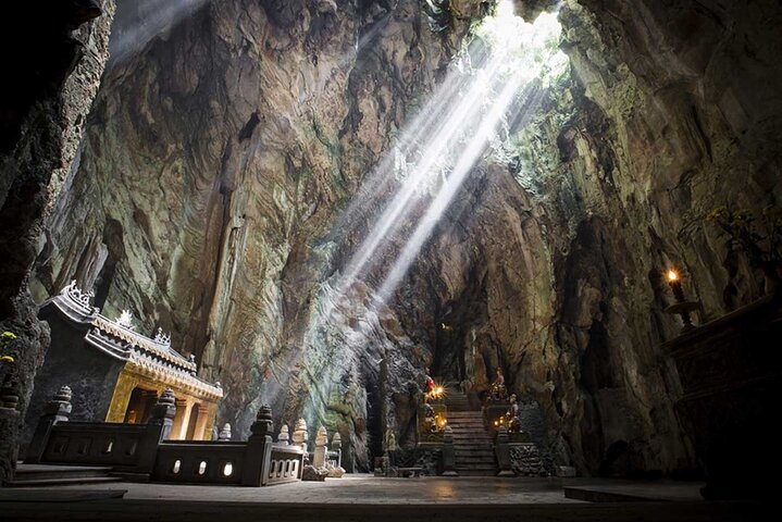 Marble Mountains, Lady Buddha & Am Phu Cave Small Group Tour