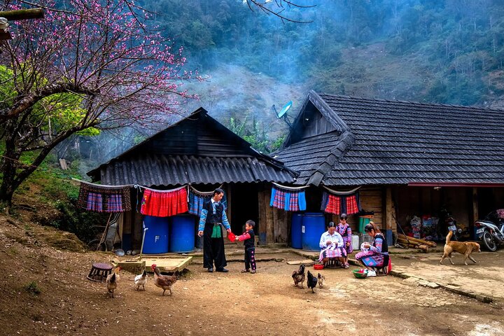 Half Day Sapa Cat Cat Explore Waterfall, Workshop, H’mong Local
