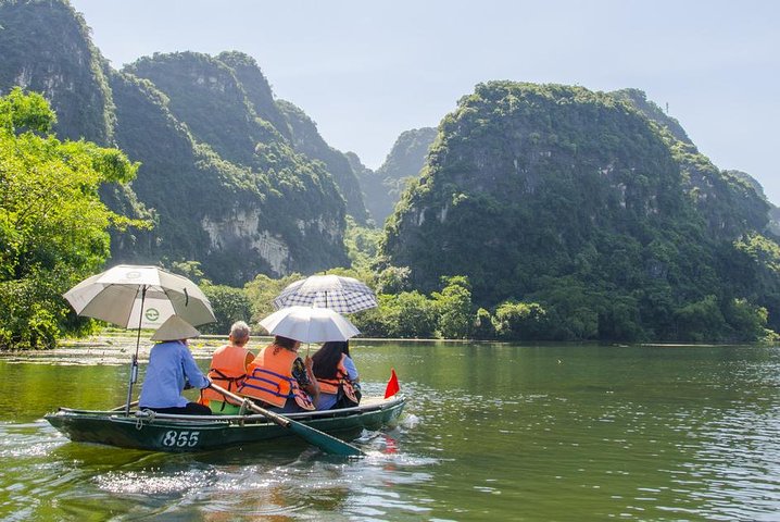 Bai Dinh Trang An Day Trip with Lunch, Boat Trip and Electric Car
