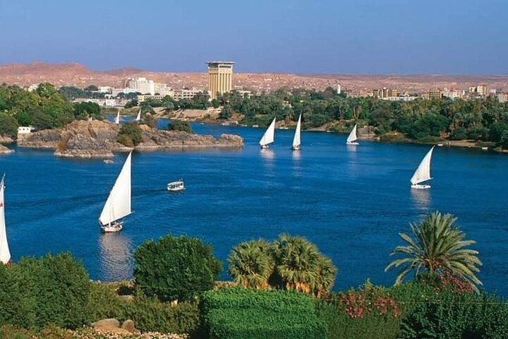 Aswan Guided Tour with Tickets: Dam, Philae, Felucca & Nubian