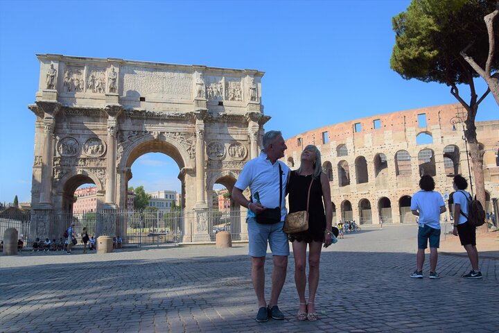 Rome Icons Private Tour: Colosseum & Vatican, Lunch & Luxury Cars Rome Icons Private Tour: Colosseum & Vatican, Lunch & Luxury Cars
