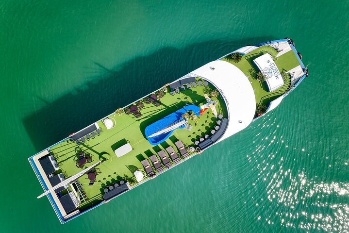 JEWELS OF THE BAY CRUISE – Luxury 1 Day Tour in Halong Bay