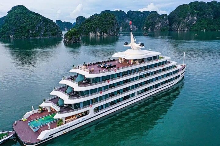 6 Star Ha Long Bay 2 Day 1 Night Cruise with Catherine Cruises