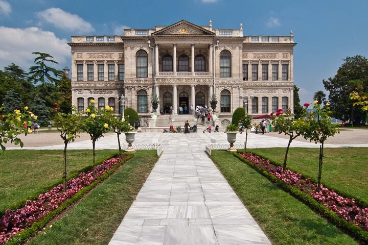 Exclusive Old City Private Tour with Guide & Vehicle