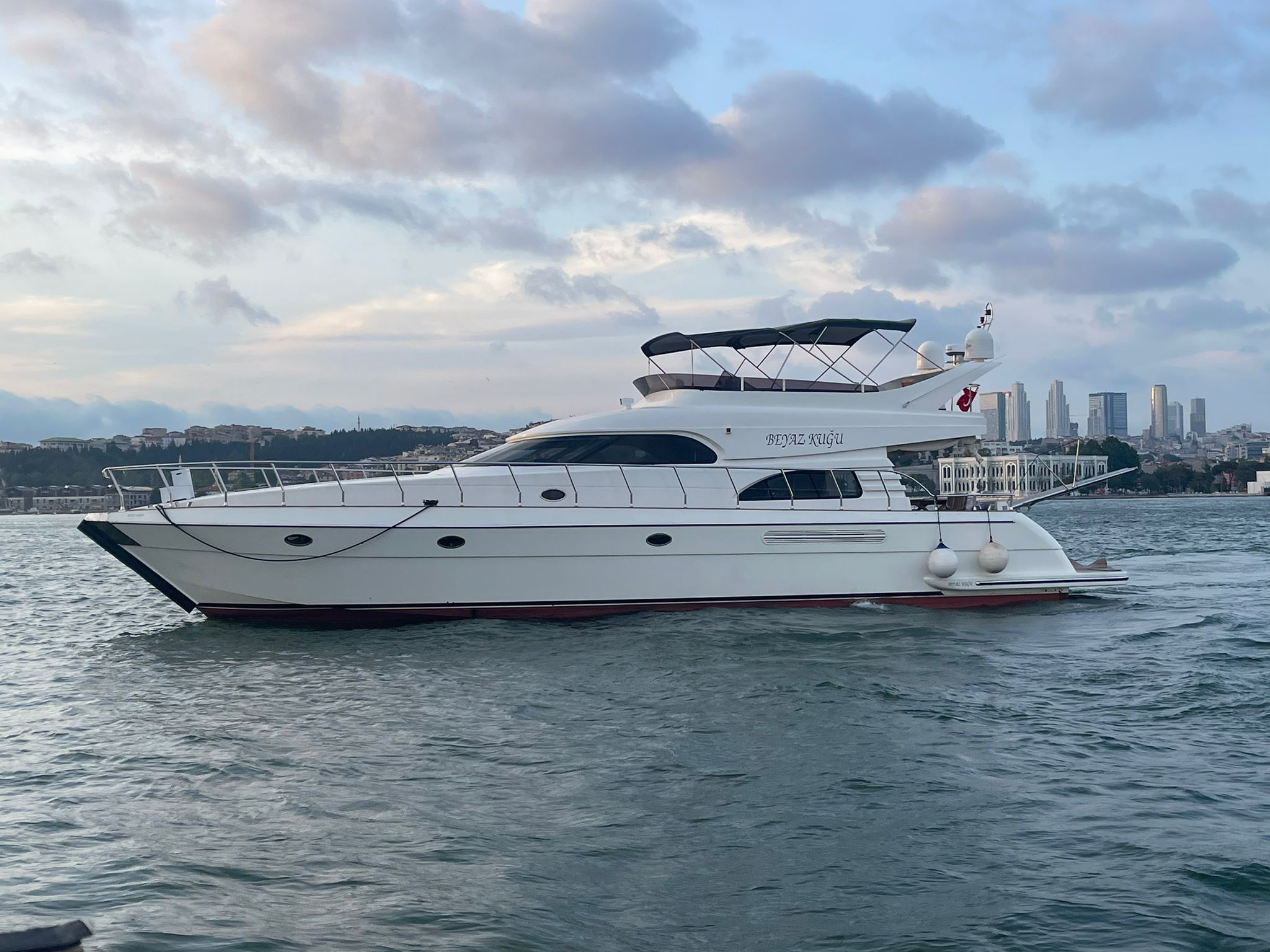 Private Bosphorus Tour on the Luxury Yatch