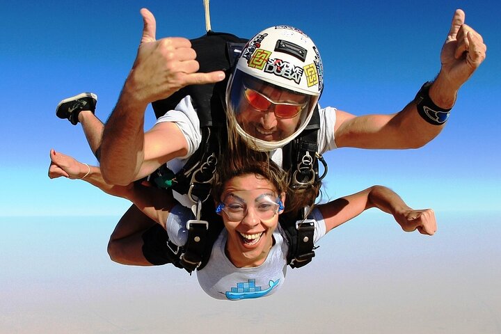 Sky Dive Dubai Palm or Desert Zone with Transfer Options Sky Dive Dubai Palm or Desert Zone with Transfer Options