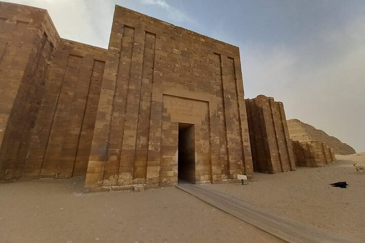 Giza Pyramids and Sphinx Full-Day Tour