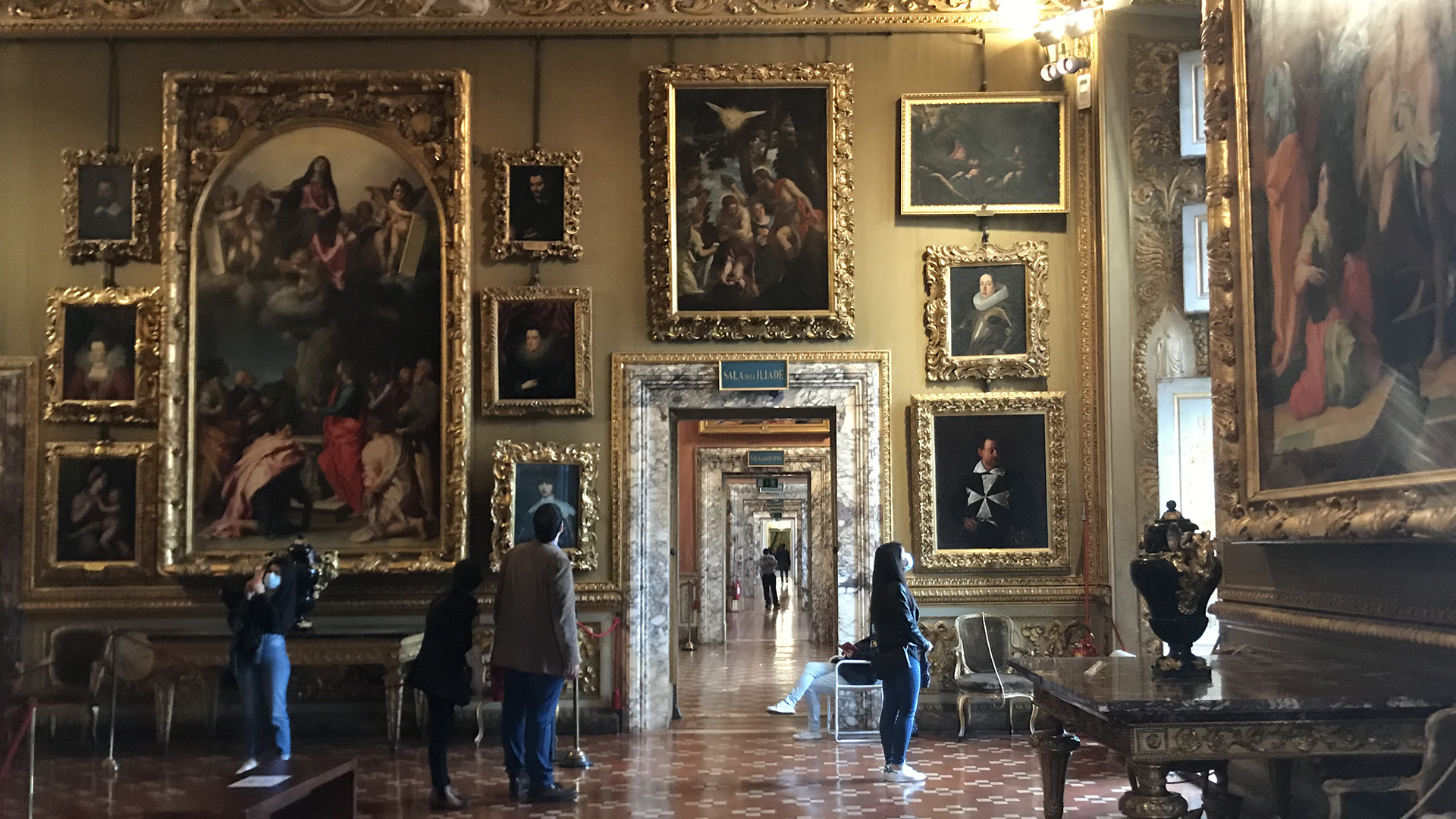 Pitti Palace & Boboli Gardens tour with a local Guide