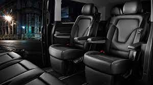 Private Transfer: Reykjavík → Keflavik Airport MPV / SUV 5–6 Pax (standard)
