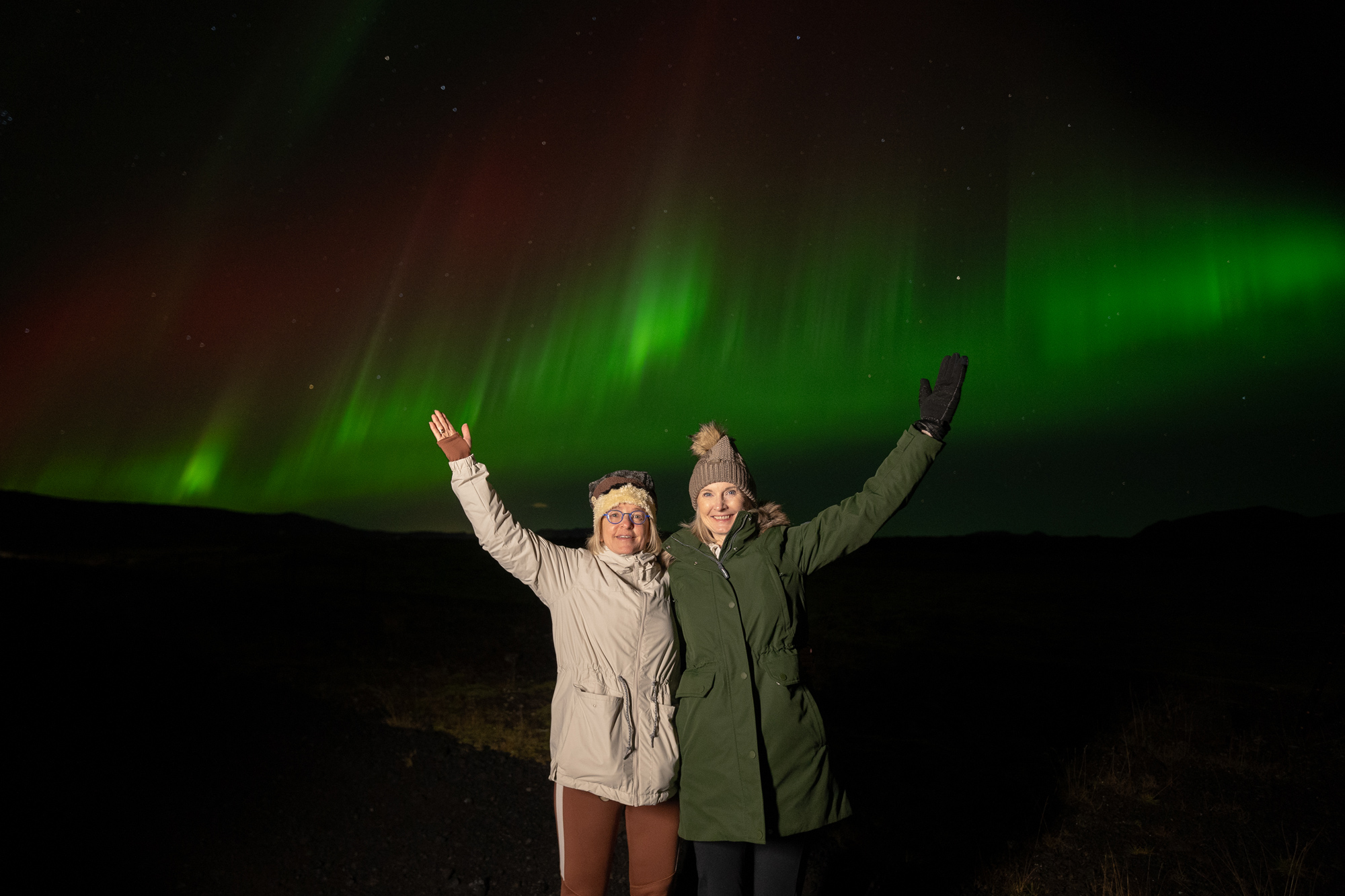 Northern Lights in 4×4 Super with Local Pastries, Hot Chocolate, and Photos