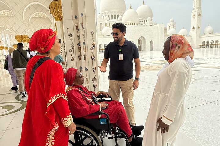 Private Abu Dhabi City Tour Pickup from Dubai