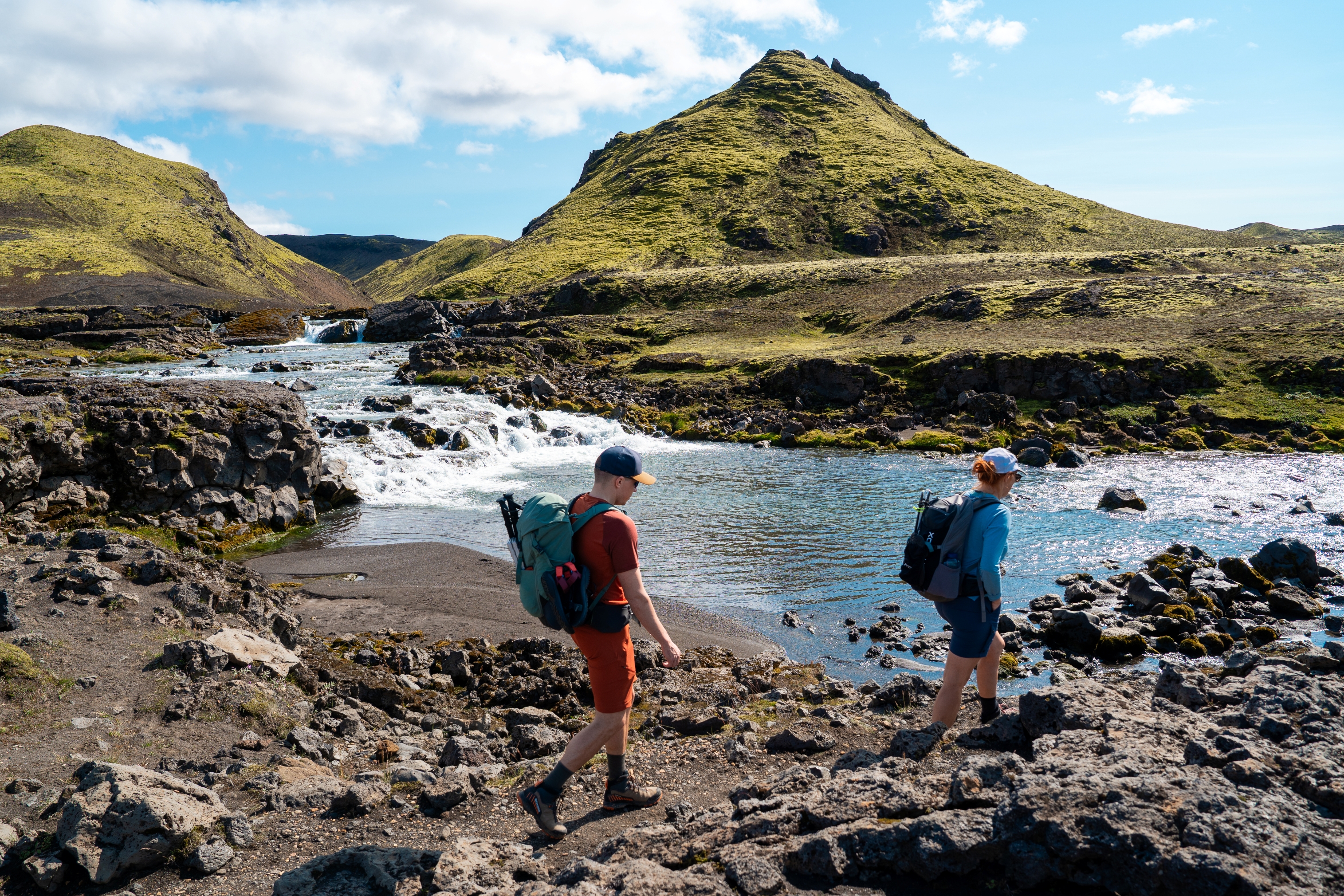 8 Day – Laugavegur trail, Golden Circle, south coast and glacier hike