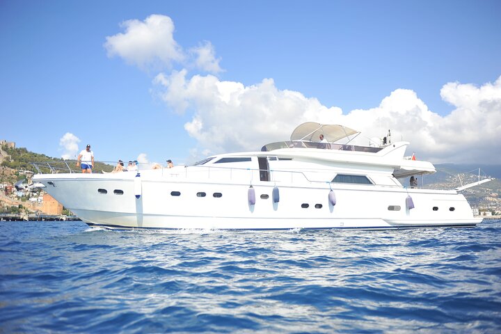 Private Luxury All-inclusive Alanya Yacht Tour from Side