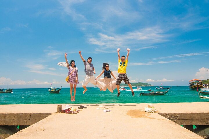 Danang : Island Adventure & Hoi An Walking Tour