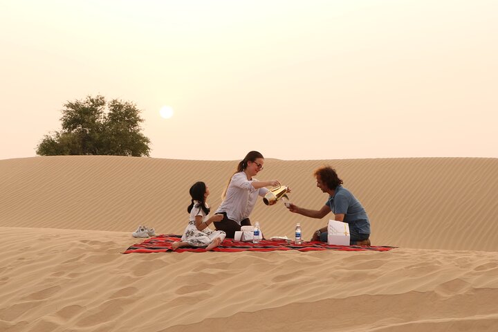 Private 4×4 Morning Desert Drive with Wildlife Experience & Sandboarding