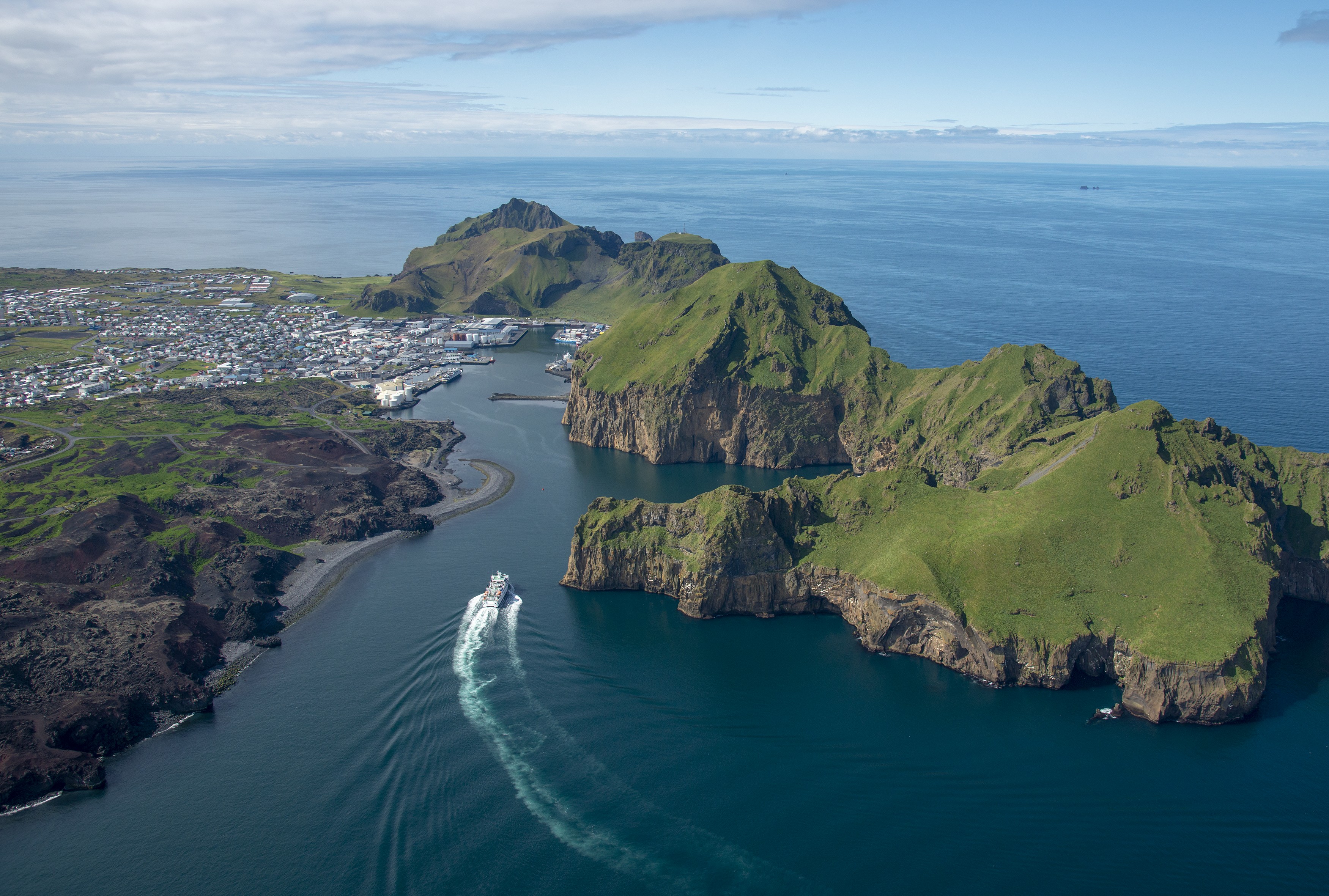 Iceland: Private Westman Islands – Volcano, Wildlife & Scenic Views