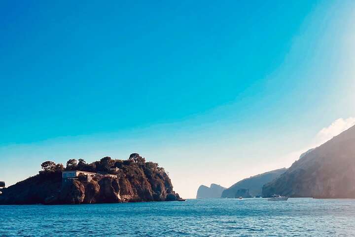 From Sorrento or Positano: Amalfi Coast Private Boat Day Tour